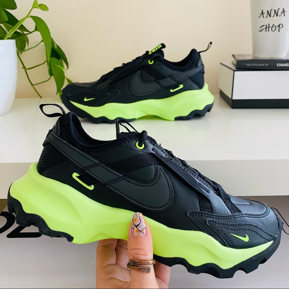 New Nike TC 7900 black leather sneakers - Picture 3 of 11